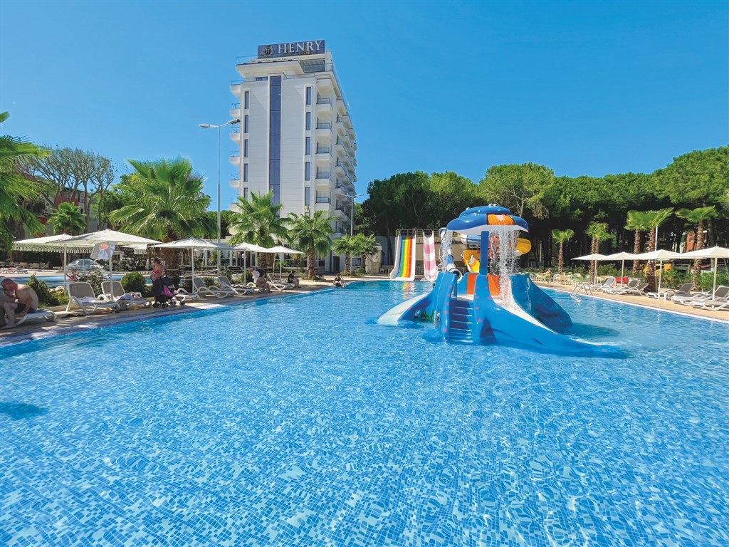 Henry Resort & Spa | Koala Tours 2025