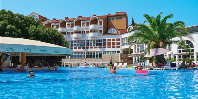 Duga Uvala Hotel